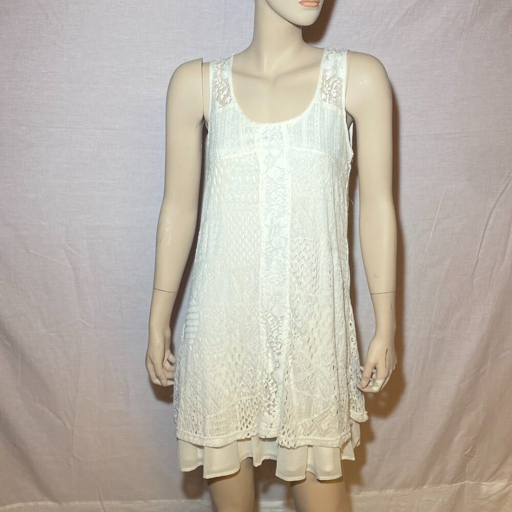 Blue Bird Cream Dress Size Medium